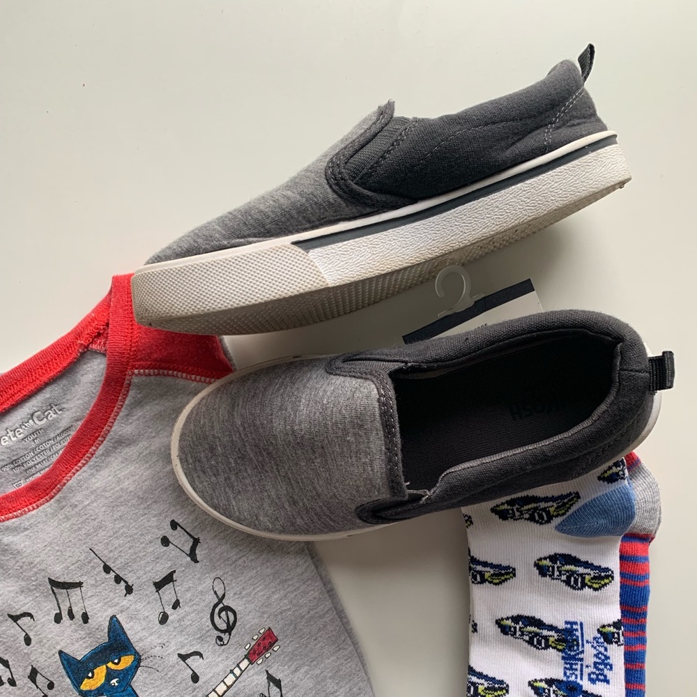 Oshkosh B’Gosh boys slip on shoes